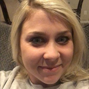 Meet your Posher, Lindsay